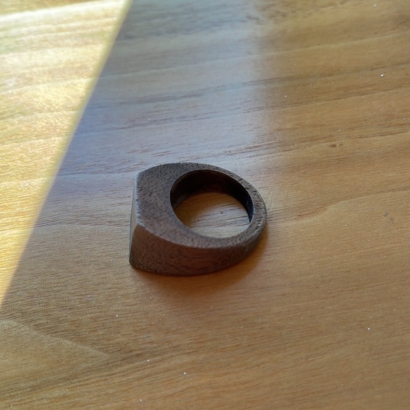 New Wood Ring Size 8 - Picture 5 of 5